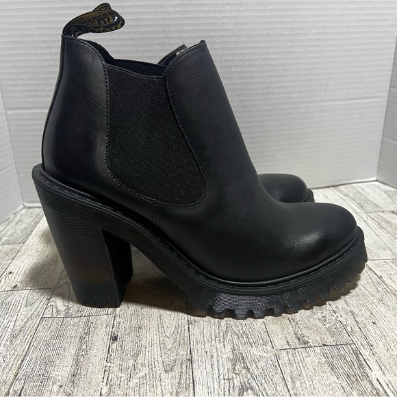 Dr. Martens Hurston Ankle Boots Black SZ 9 - Picture 2 of 10
